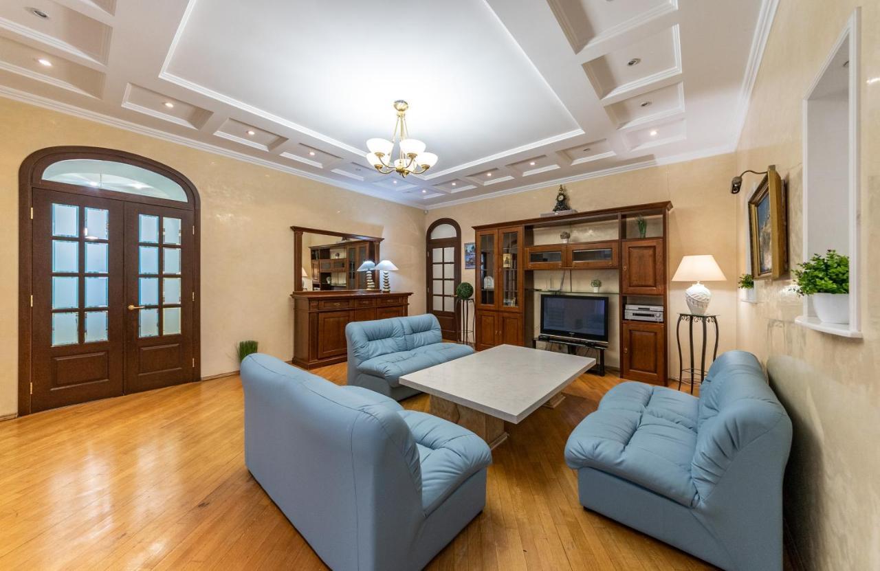 Apartament On Independence Square Kiev Bagian luar foto